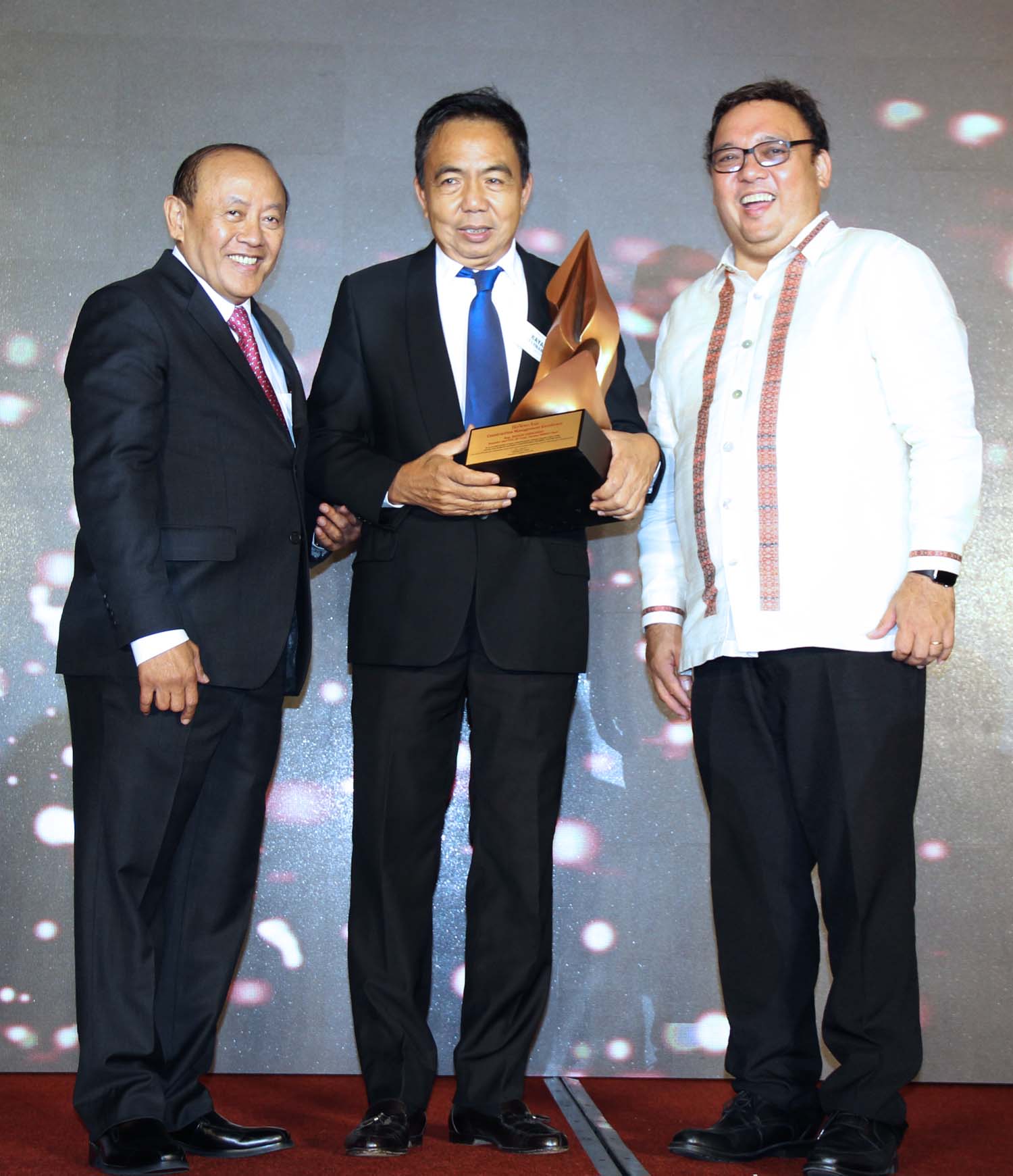 BAYANI FERNANDO BNA AWARDING – BizNewsAsia